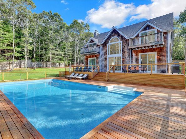 15 Deer Ridge Trail, Water Mill NY 11976