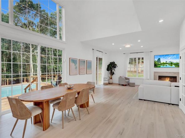 15 Deer Ridge Trail, Water Mill NY 11976