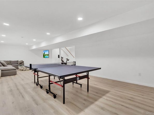 15 Deer Ridge Trail, Water Mill NY 11976