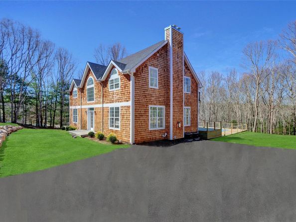 15 Deer Ridge Trail, Water Mill NY 11976