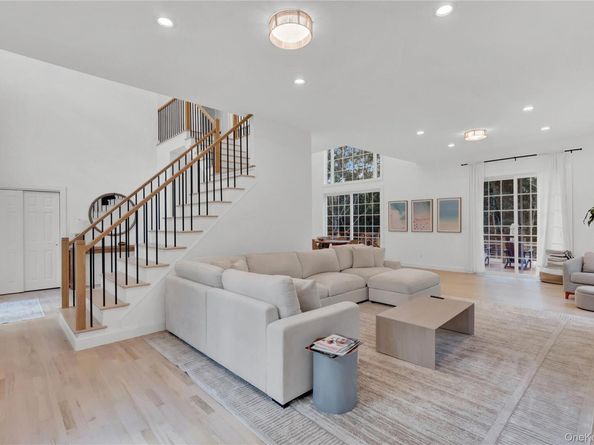 15 Deer Ridge Trail, Water Mill NY 11976