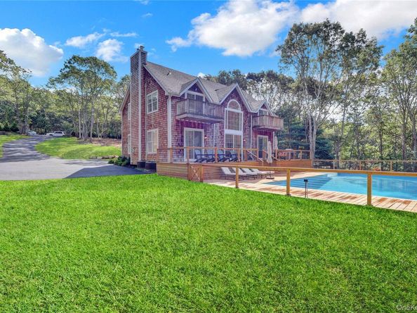 15 Deer Ridge Trail, Water Mill NY 11976