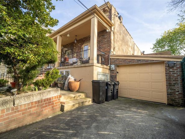 3252 Waterbury Avenue 1, Bronx NY 10465
