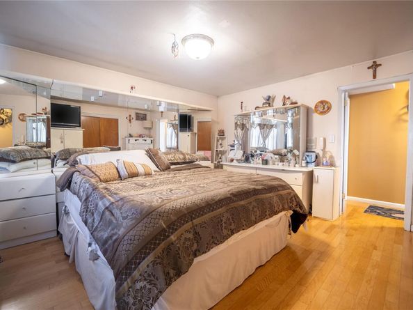 3252 Waterbury Avenue 1, Bronx NY 10465