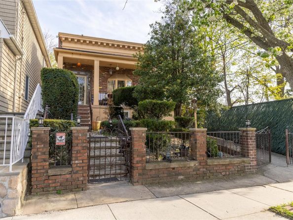 3252 Waterbury Avenue 1, Bronx NY 10465