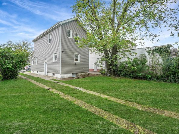 11827 219th Street, Cambria Heights NY 11411