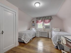 189 Meadowsweet Road, Mineola NY 11501