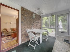 189 Meadowsweet Road, Mineola NY 11501