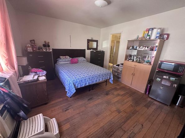 1903 Arnow Avenue, Bronx NY 10469