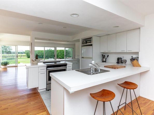 20 Winding Way, Water Mill NY 11976