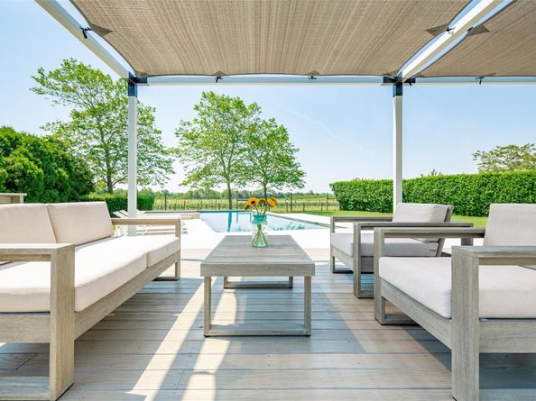 20 Winding Way, Water Mill NY 11976