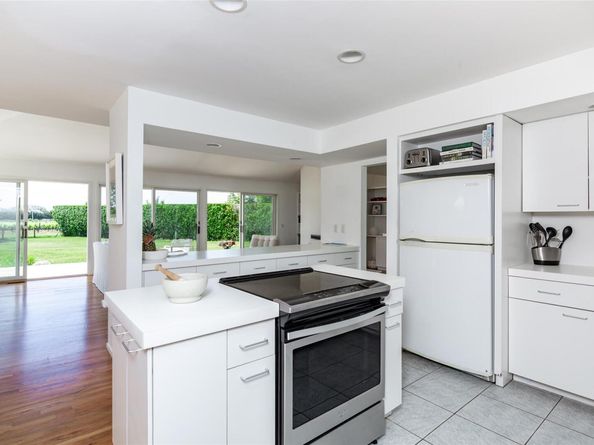 20 Winding Way, Water Mill NY 11976