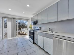 10 Carol Drive, Bethpage NY 11714