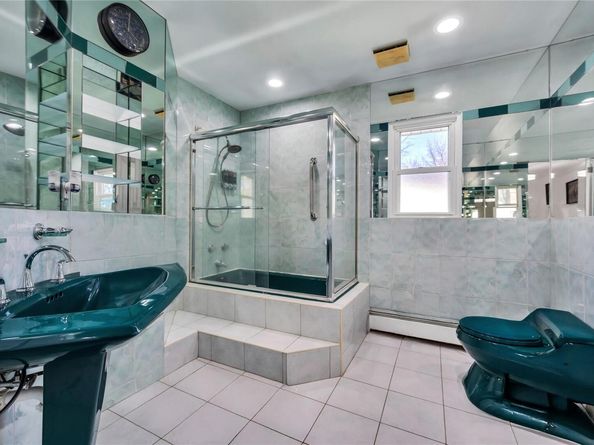 10 Carol Drive, Bethpage NY 11714