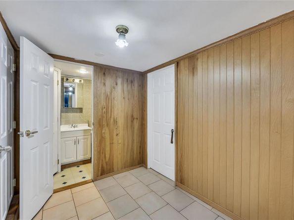 10 Carol Drive, Bethpage NY 11714