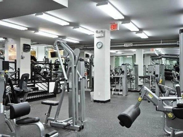 18-05 215 Street 6D, Bayside NY 11360