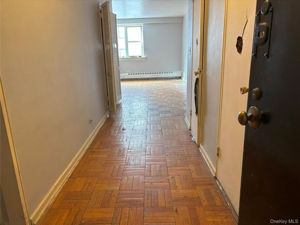 89-00 170 Street 2N, Jamaica NY 11432