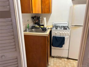 89-00 170 Street 2N, Jamaica NY 11432