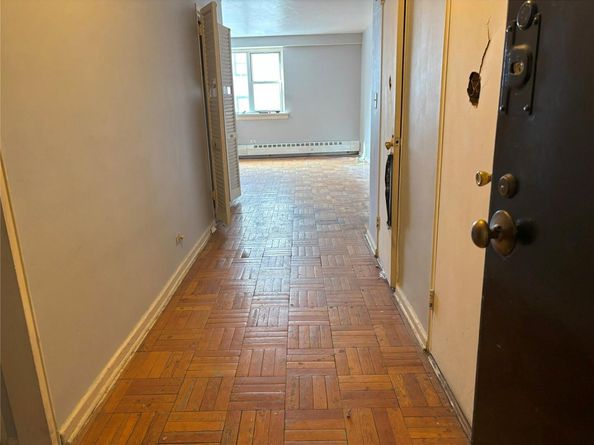 89-00 170 Street 2N, Jamaica NY 11432