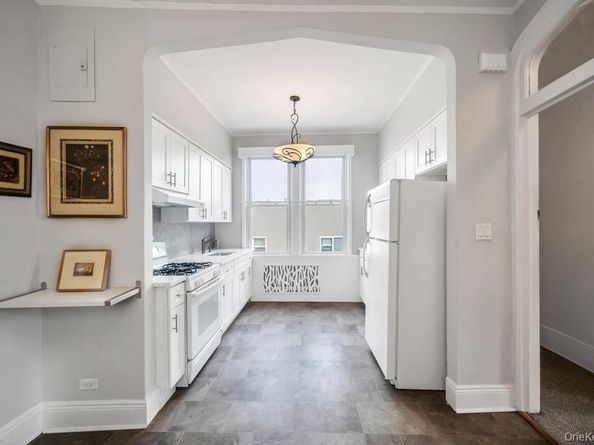 75-33 67th Road, Middle Village NY 11379