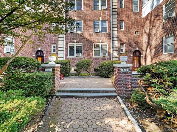 824 Palmer 2D, Bronxville NY 10708