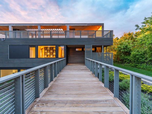 470 Lloyds Lane, Mattituck NY 11952