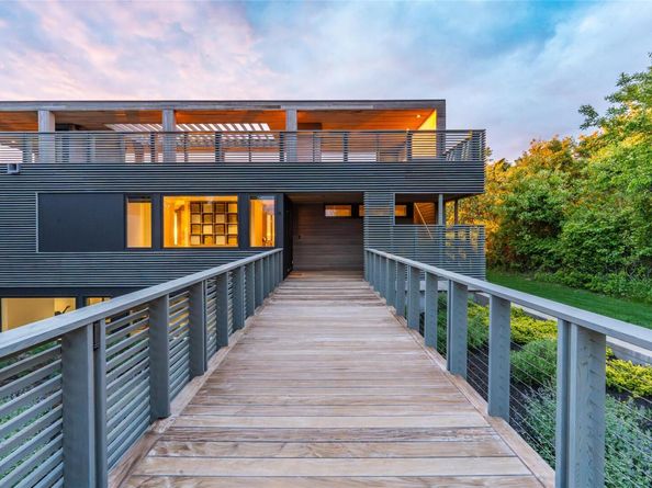 470 Lloyds Lane, Mattituck NY 11952