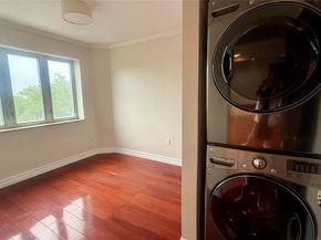 8510 Elmhurst Avenue 6B, Elmhurst NY 11373