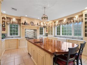6 La Colline Drive, Mill Neck NY 11765