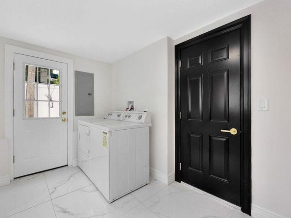 23 VINTON Street, Long Beach NY 11561