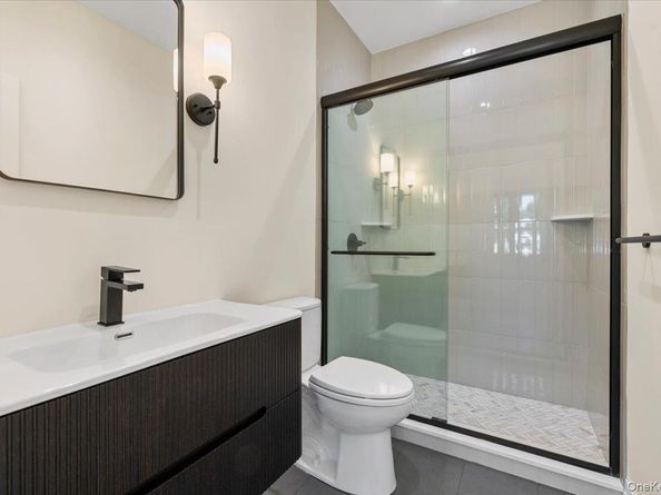 4 Haven Lane, Old Bethpage NY 11804