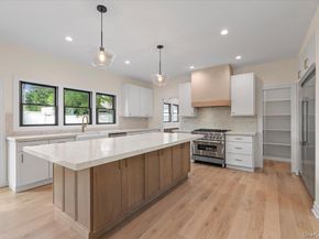 4 Haven Lane, Old Bethpage NY 11804