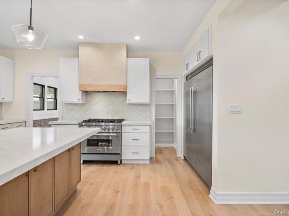 4 Haven Lane, Old Bethpage NY 11804