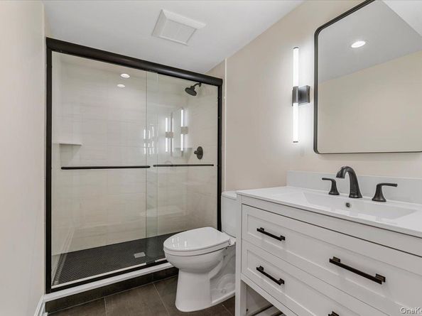 4 Haven Lane, Old Bethpage NY 11804
