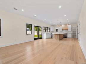 4 Haven Lane, Old Bethpage NY 11804