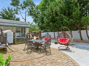 1 Howland Road, East Rockaway NY 11518