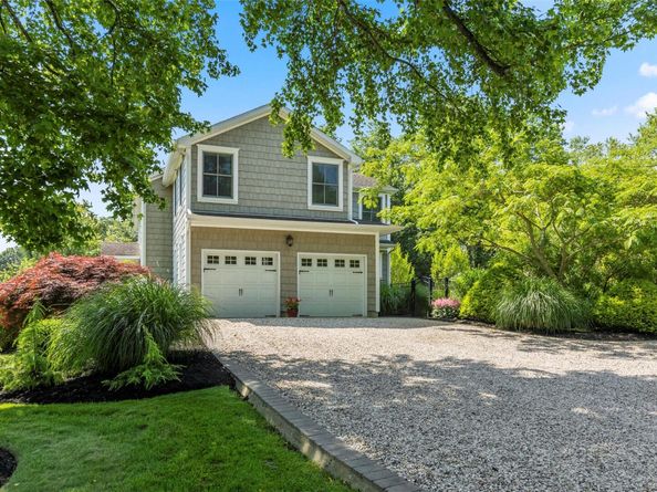 16 Dyke Road, Setauket NY 11733