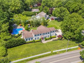 16 Dyke Road, Setauket NY 11733