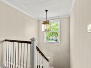 16 Dyke Road, Setauket NY 11733