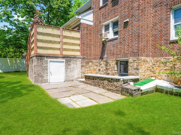 16 Wilson Drive, New Rochelle NY 10801