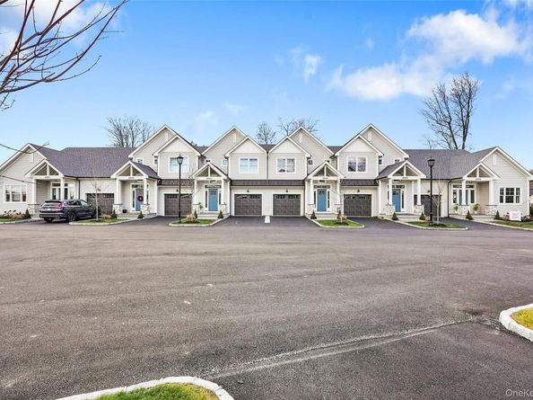 2040 Crompond Road 6, Yorktown Heights NY 10598