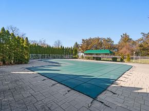 14 Hamlet Drive, Hauppauge NY 11788