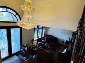 300 Ellen Place, Jericho NY 11753