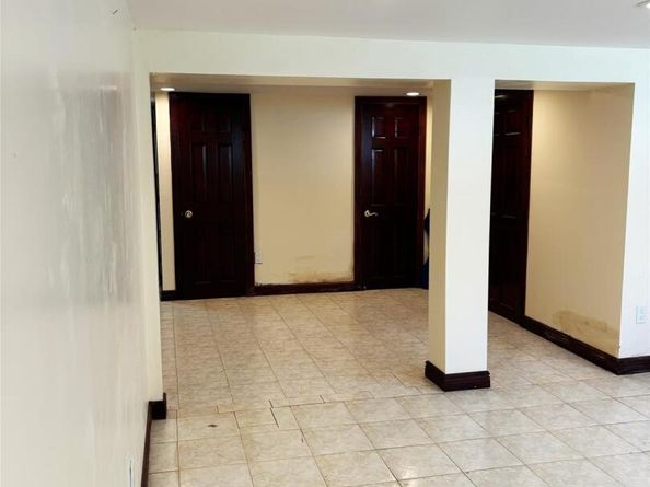 300 Ellen Place, Jericho NY 11753
