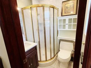 300 Ellen Place, Jericho NY 11753