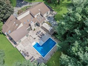 2 Summerwind Drive, Muttontown NY 11545