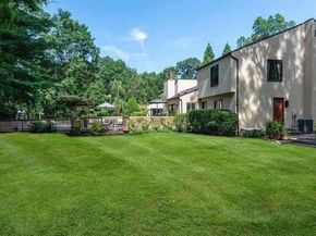 2 Summerwind Drive, Muttontown NY 11545