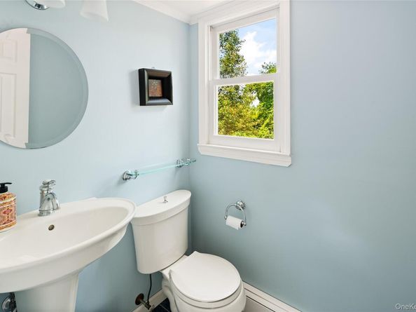 18 Primrose Street, Katonah NY 10536
