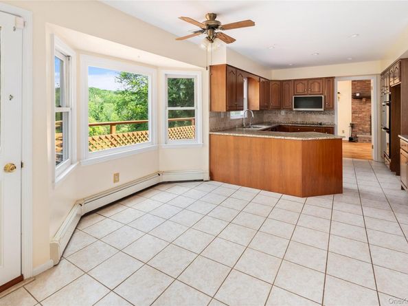 18 Primrose Street, Katonah NY 10536