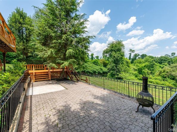 18 Primrose Street, Katonah NY 10536
